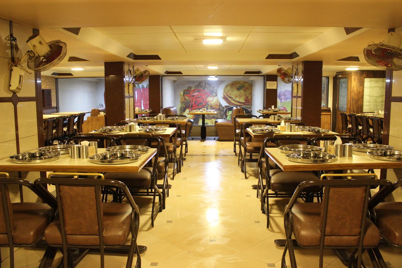 Hostel Mumbai By Maharana Inn Extérieur photo
