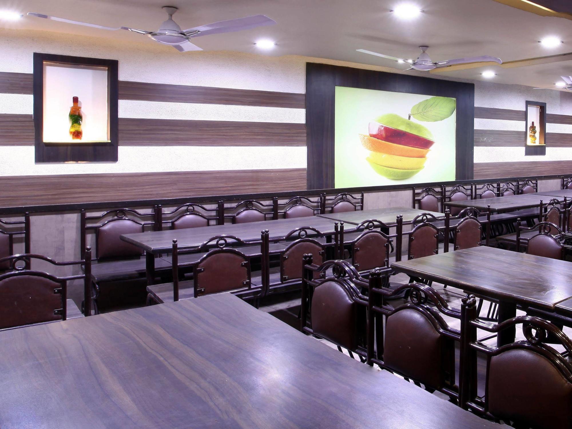 Hostel Mumbai By Maharana Inn Extérieur photo