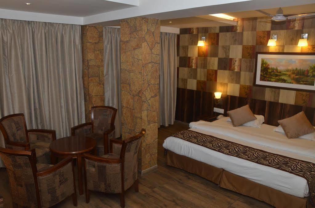Hostel Mumbai By Maharana Inn Extérieur photo