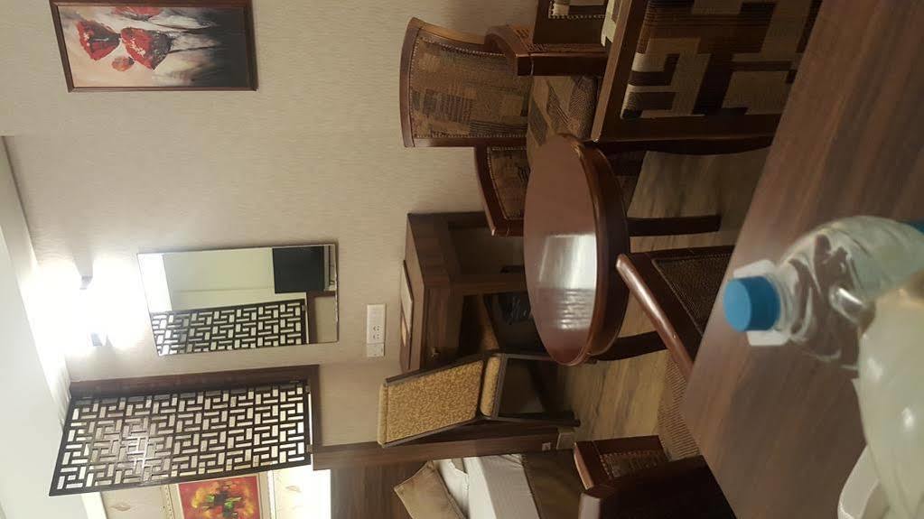 Hostel Mumbai By Maharana Inn Extérieur photo